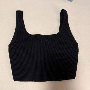 Aritzia Babaton Sculpt Knit Crop Top